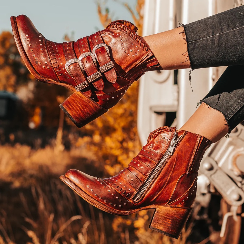 Freebird Savanna Studded Buckle Leather Booties Brown Size 6
